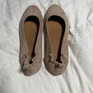 Women's Tan Suede Flats